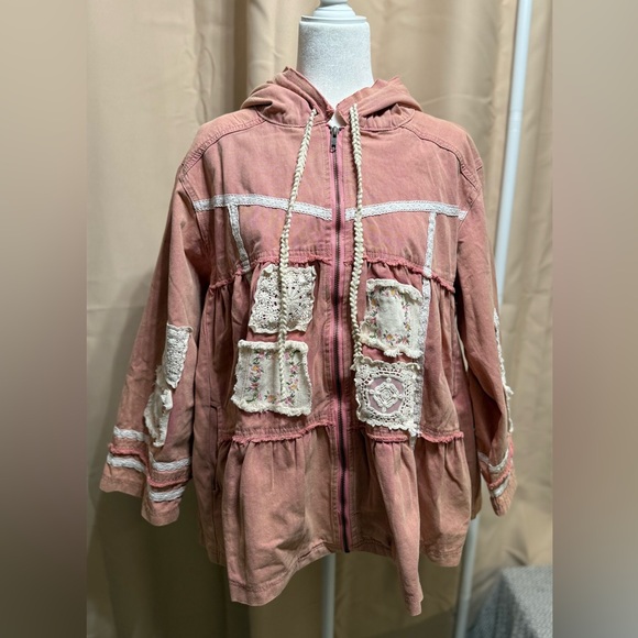 NWOT - POL Pink Distressed Denim Patchwork Jacket with Lace - Picture 3 of 13